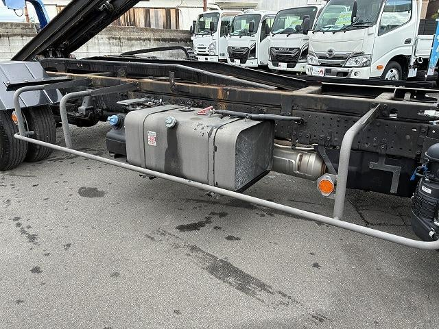 いすゞ 特殊車両|中古トラックの販売・買取・査定のアイナビ