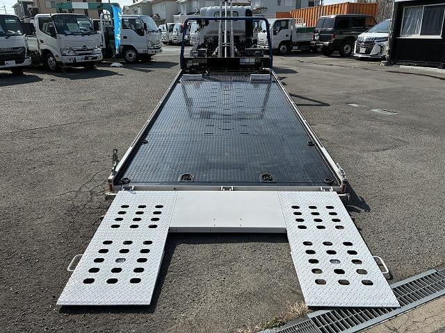 いすゞ 特殊車両|中古トラックの販売・買取・査定のアイナビ