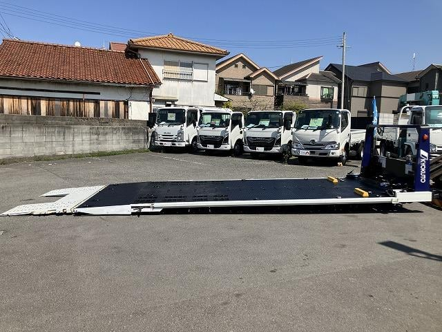 三菱ふそう 特殊車両 キャンター|中古トラックの販売・買取・査定のアイナビ