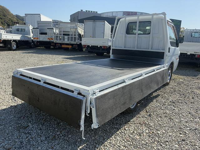 日産 平ボディ|中古トラックの販売・買取・査定のアイナビ