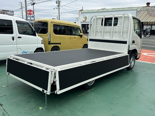 トヨタ|中古トラックの販売・買取・査定のアイナビ