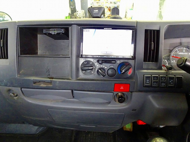 エルフ1.5t4WDFFLSタイヤ平ボデー|中古トラックの販売・買取・査定のアイナビ