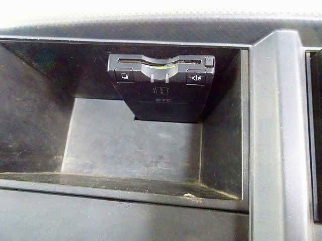 エルフ1.5t4WDFFLSタイヤ平ボデー|中古トラックの販売・買取・査定のアイナビ