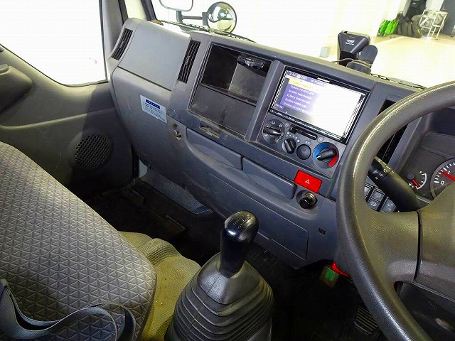 エルフ1.5t4WDFFLSタイヤ平ボデー|中古トラックの販売・買取・査定のアイナビ