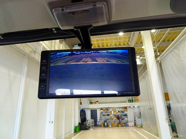 エルフ1.5t4WDFFLSタイヤ平ボデー|中古トラックの販売・買取・査定のアイナビ