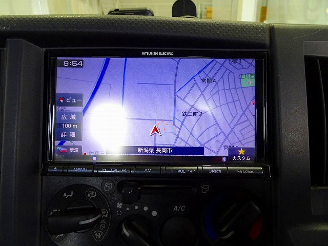 エルフ1.5t4WDFFLSタイヤ平ボデー|中古トラックの販売・買取・査定のアイナビ