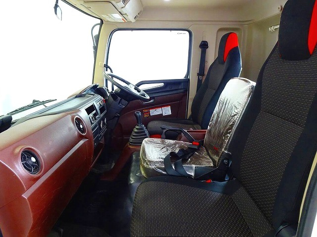 レンジャー2.45t標準ベッド付ユニック4段クレーン付210ps|中古トラックの販売・買取・査定のアイナビ