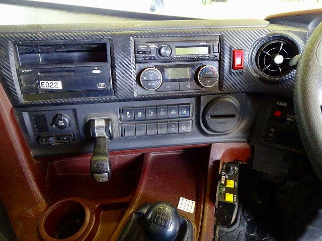 プロフィア9.1t3軸2デフダンプ380ps|中古トラックの販売・買取・査定のアイナビ