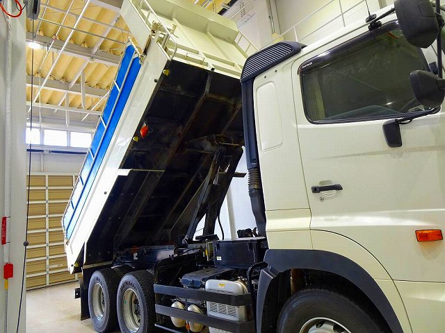 プロフィア9.1t3軸2デフダンプ380ps|中古トラックの販売・買取・査定のアイナビ