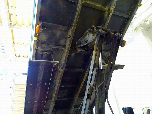 プロフィア9.1t3軸2デフダンプ380ps|中古トラックの販売・買取・査定のアイナビ