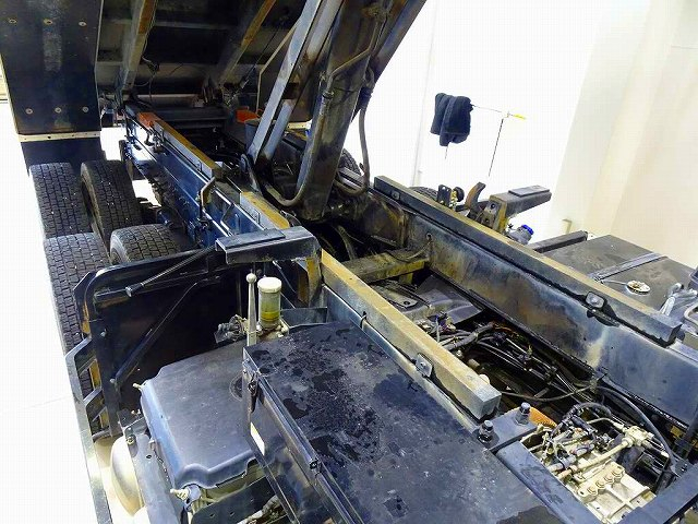 プロフィア9.1t3軸2デフダンプ380ps|中古トラックの販売・買取・査定のアイナビ