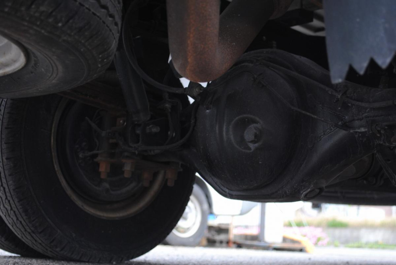 H23 タイタン 平ボディ 積載1.5t|中古トラックの販売・買取・査定のアイナビ