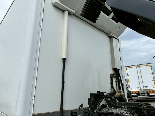 格納式パワーゲート東プレ-30℃低温設定R404Aスタンバイ装置|中古トラックの販売・買取・査定のアイナビ