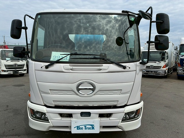 保証対象車両増トンカヤバ電動ホッパー240馬力6速MT|中古トラックの販売・買取・査定のアイナビ