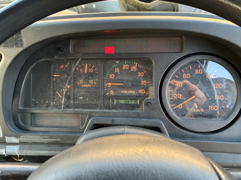 やはり余裕の6気筒!距離少ない、車検付き、寝台付|中古トラックの販売・買取・査定のアイナビ