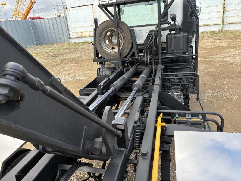 4tアームロール、高馬力、6速スムーサAT、リビルトエンジン|中古トラックの販売・買取・査定のアイナビ