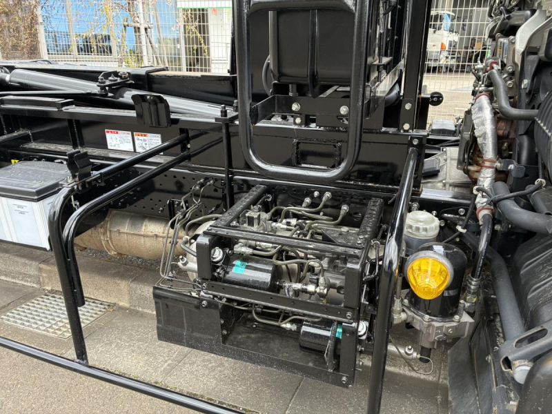 高馬力モデル、距離少ない、車検付き|中古トラックの販売・買取・査定のアイナビ