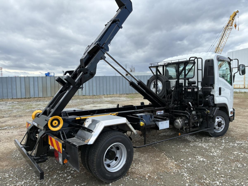 高馬力モデル、距離少ない、車検付き|中古トラックの販売・買取・査定のアイナビ