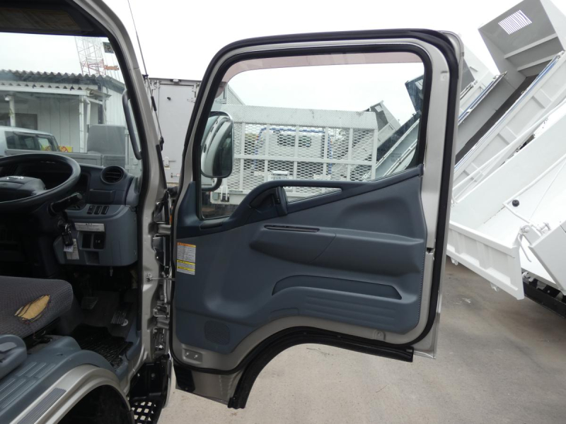 2トン 平ボディ 260346|中古トラックの販売・買取・査定のアイナビ