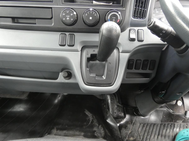 2トン 平ボディ 260346|中古トラックの販売・買取・査定のアイナビ