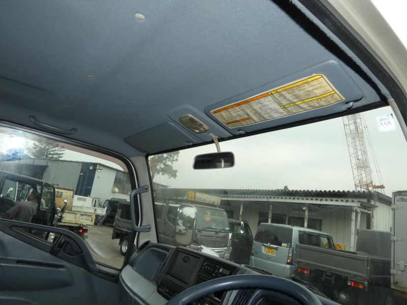 2トン 平ボディ 260346|中古トラックの販売・買取・査定のアイナビ