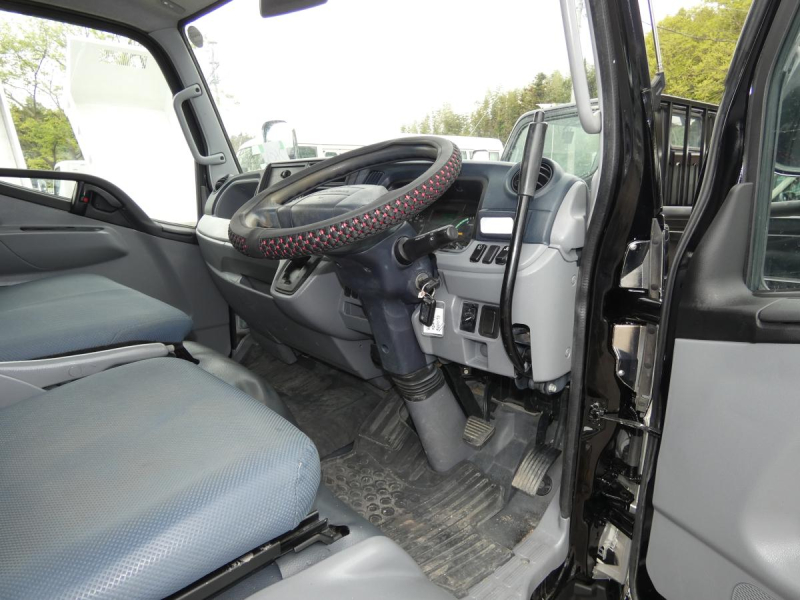 H24 キャンター 1.85トン オートマ 4WD ダンプ|中古トラックの販売・買取・査定のアイナビ