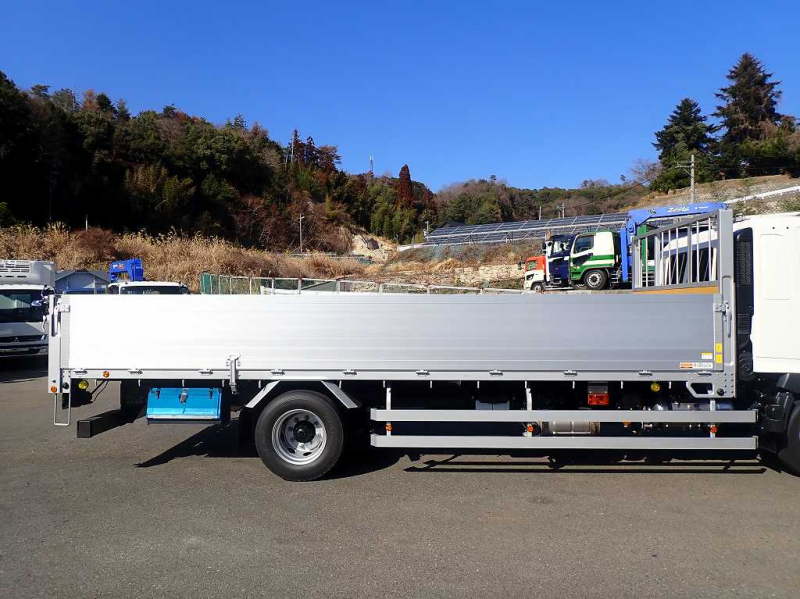 8.4t アルミ平 L6200 標準幅 後輪エアサス 240PS 6速|中古トラックの販売・買取・査定のアイナビ