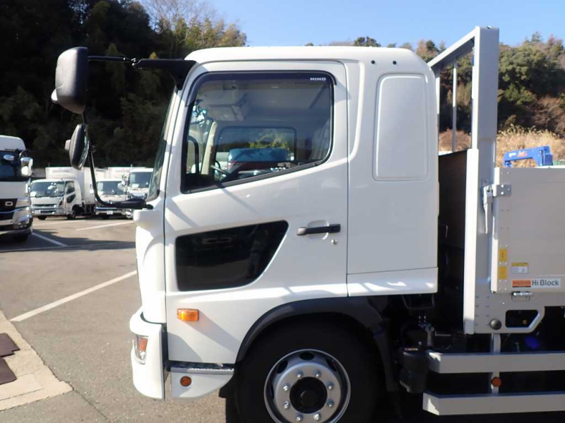 8.4t アルミ平 L6200 標準幅 後輪エアサス 240PS 6速|中古トラックの販売・買取・査定のアイナビ