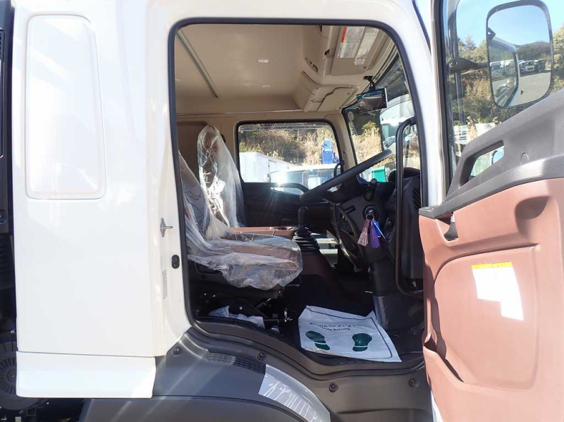 8.4t アルミ平 L6200 標準幅 後輪エアサス 240PS 6速|中古トラックの販売・買取・査定のアイナビ