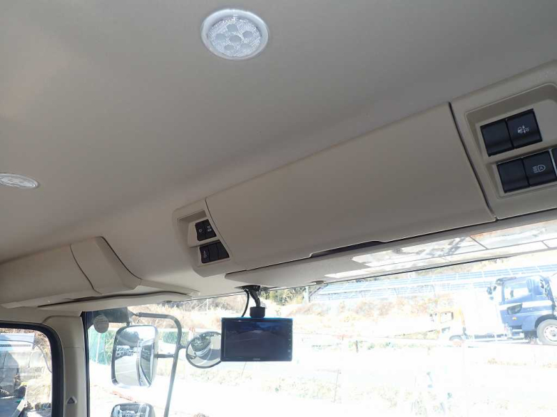 8.4t アルミ平 L6200 標準幅 後輪エアサス 240PS 6速|中古トラックの販売・買取・査定のアイナビ