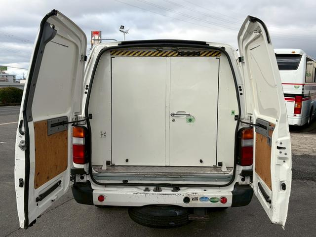 日野デュトロルートバン|中古トラックの販売・買取・査定のアイナビ