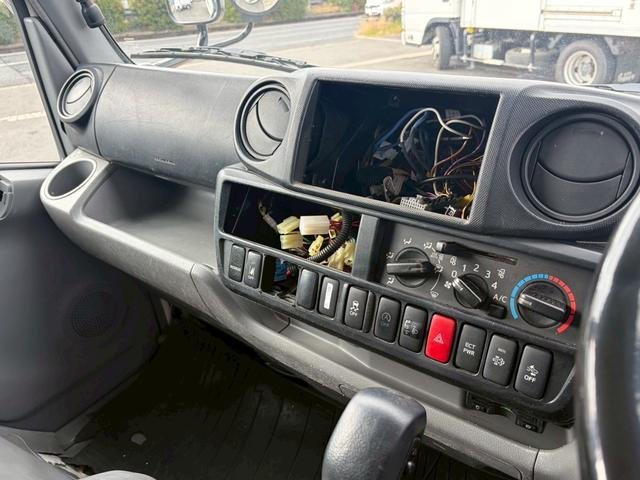 日野デュトロルートバン|中古トラックの販売・買取・査定のアイナビ