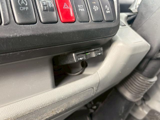 日野デュトロルートバン|中古トラックの販売・買取・査定のアイナビ