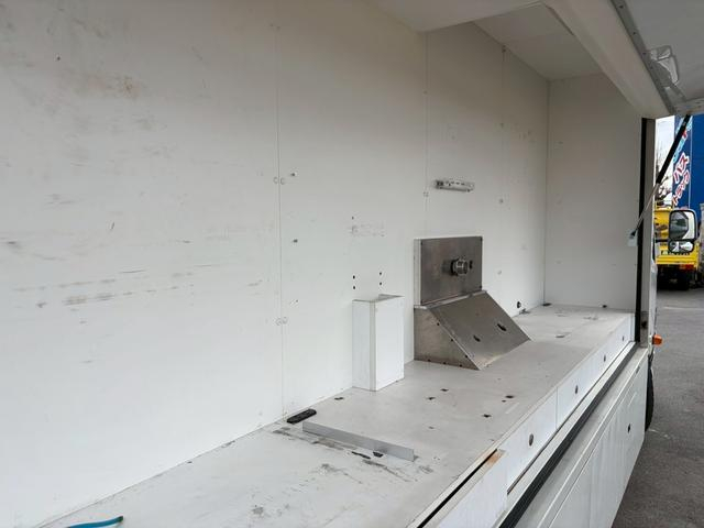 トヨタダイナ特装車その他|中古トラックの販売・買取・査定のアイナビ