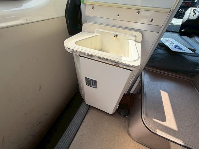 トヨタハイエース特装車その他|中古トラックの販売・買取・査定のアイナビ