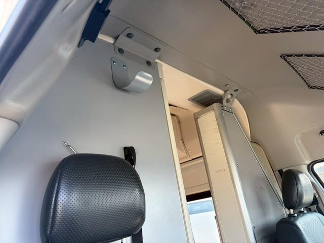 トヨタハイエース特装車その他|中古トラックの販売・買取・査定のアイナビ