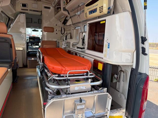 トヨタハイエース特装車その他|中古トラックの販売・買取・査定のアイナビ