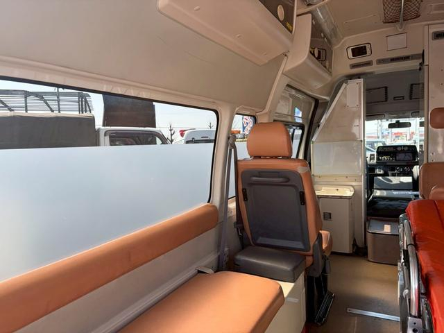 トヨタハイエース特装車その他|中古トラックの販売・買取・査定のアイナビ