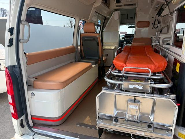 トヨタハイエース特装車その他|中古トラックの販売・買取・査定のアイナビ