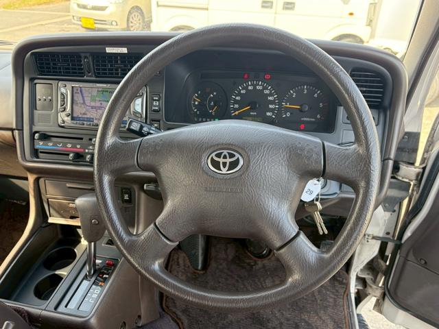 トヨタハイエース特装車その他|中古トラックの販売・買取・査定のアイナビ