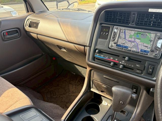 トヨタハイエース特装車その他|中古トラックの販売・買取・査定のアイナビ