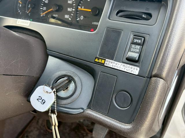 トヨタハイエース特装車その他|中古トラックの販売・買取・査定のアイナビ