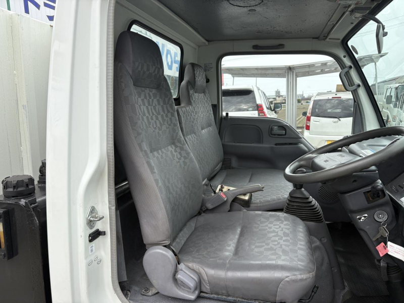 H19 エルフ 脱着装置付コンテナ車|中古トラックの販売・買取・査定のアイナビ