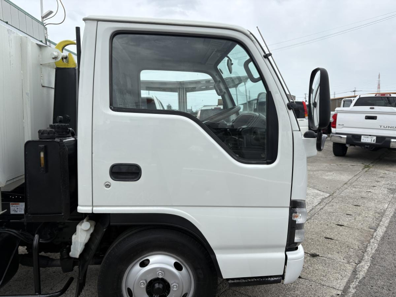 H19 エルフ 脱着装置付コンテナ車|中古トラックの販売・買取・査定のアイナビ