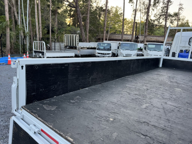 ワイド超ロング2.9t吊4段タダノZX294HRSAラジコン|中古トラックの販売・買取・査定のアイナビ