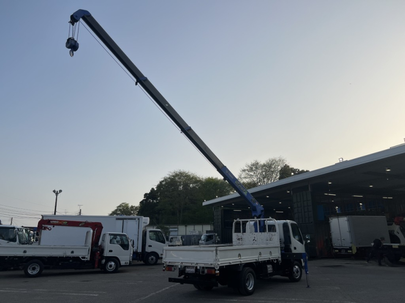 ワイドロング2.9t吊4段タダノZE294HRラジコン付き|中古トラックの販売・買取・査定のアイナビ