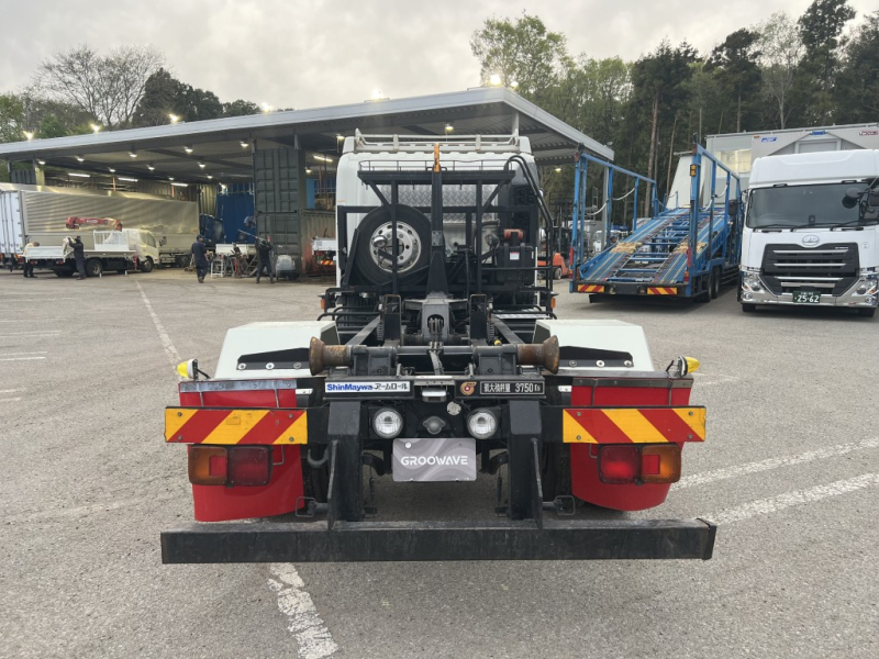 ベッド付新明和アームロールCCA44-31車検付|中古トラックの販売・買取・査定のアイナビ