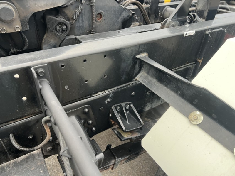 ベッド付新明和アームロールCCA44-31車検付|中古トラックの販売・買取・査定のアイナビ