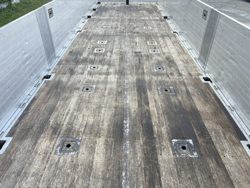 R3年式、プロフィア、アルミブロック、総輪エアサス|中古トラックの販売・買取・査定のアイナビ