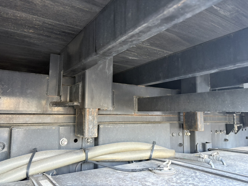 R3年式、プロフィア、アルミブロック、総輪エアサス|中古トラックの販売・買取・査定のアイナビ